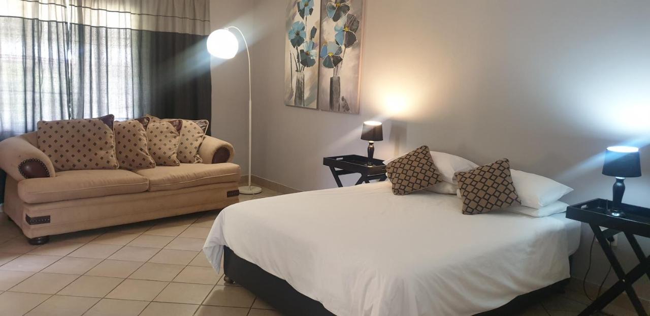 Anna Boeremeisie Guesthouse Benoni Esterno foto