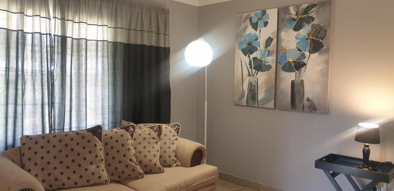 Anna Boeremeisie Guesthouse Benoni Esterno foto