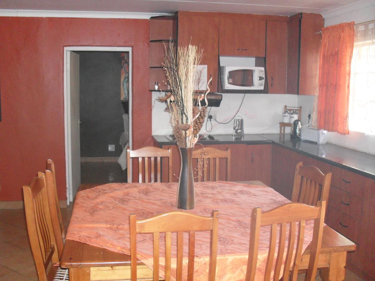 Anna Boeremeisie Guesthouse Benoni Esterno foto